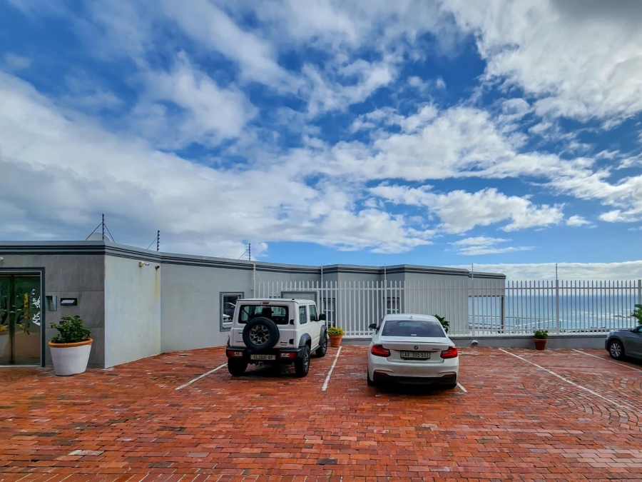 To Let 3 Bedroom Property for Rent in Camps Bay Western Cape